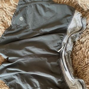 Lululemon size 8 shorts